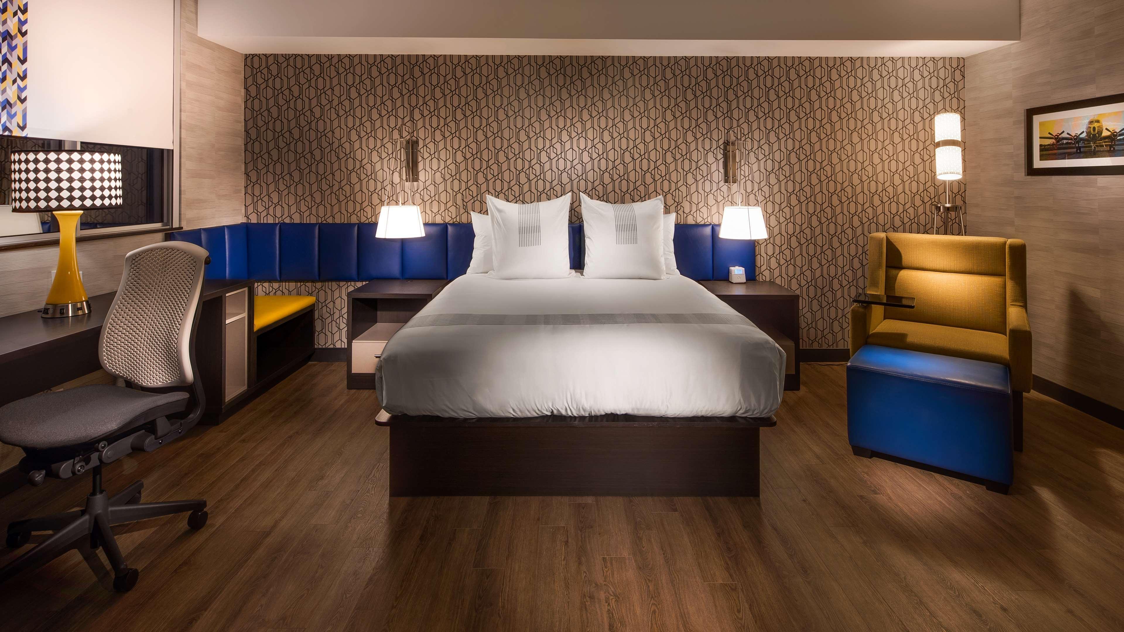 Glo Best Western Kanata Ottawa West Экстерьер фото