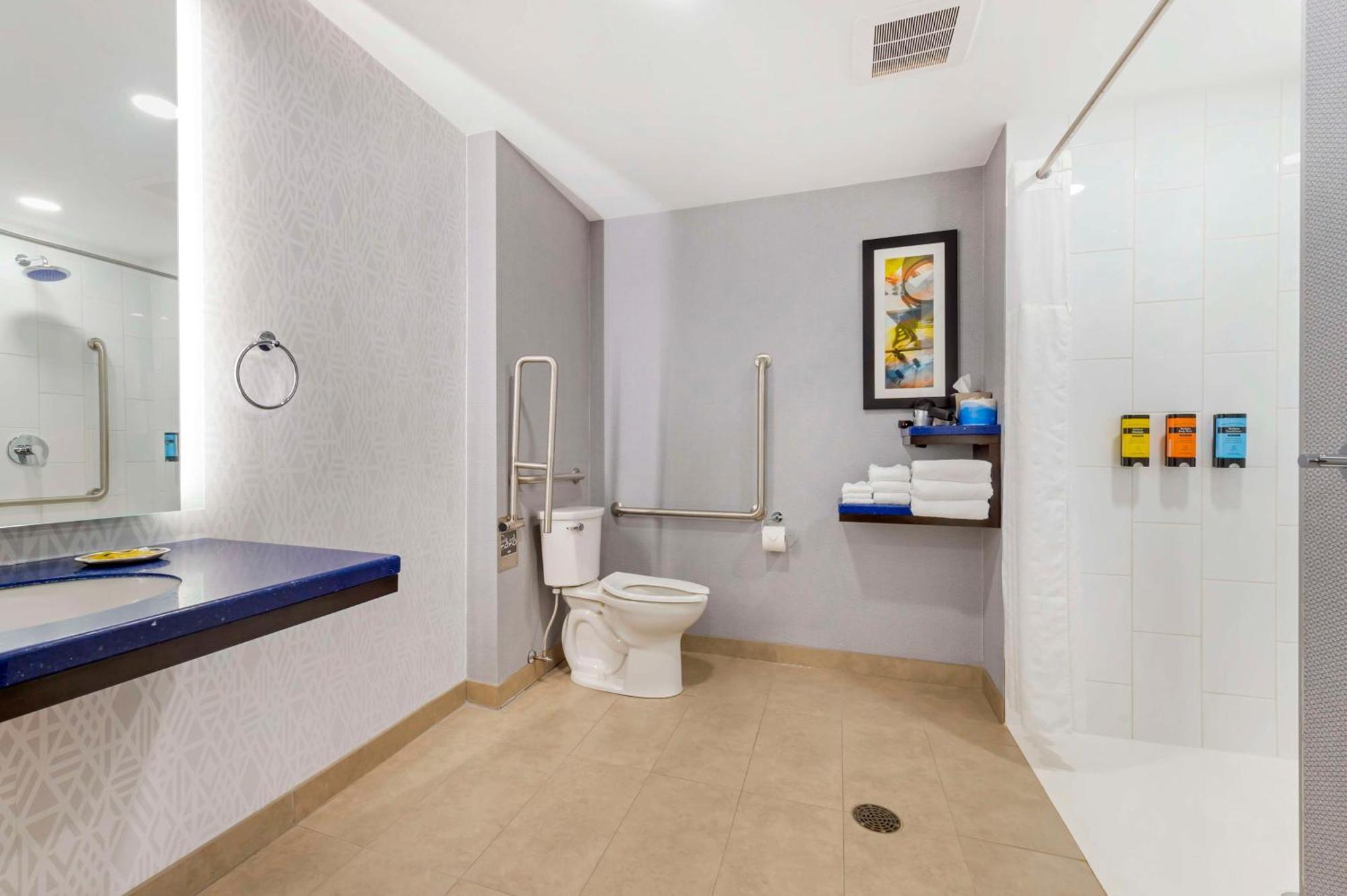 Glo Best Western Kanata Ottawa West Экстерьер фото
