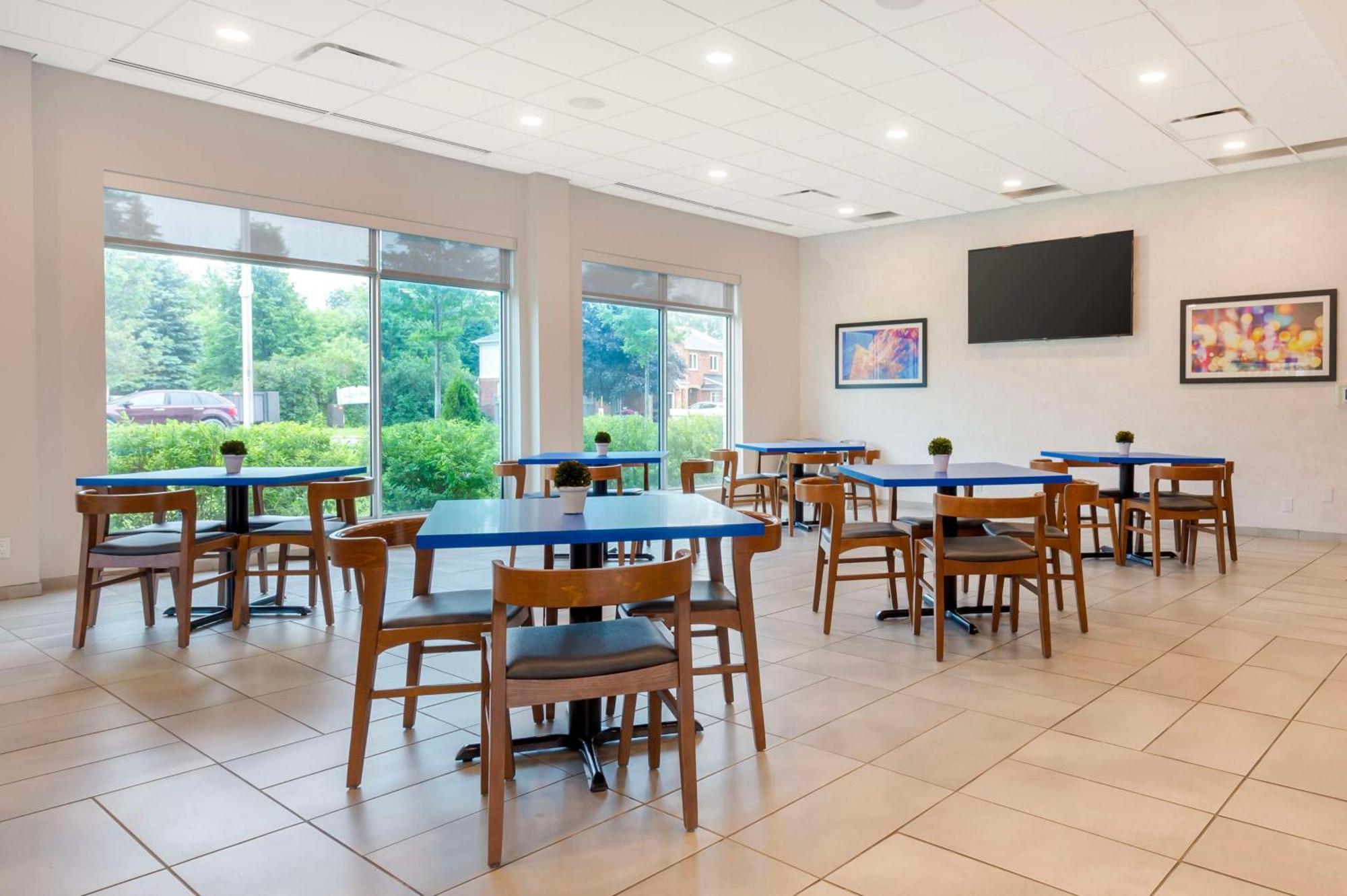 Glo Best Western Kanata Ottawa West Экстерьер фото