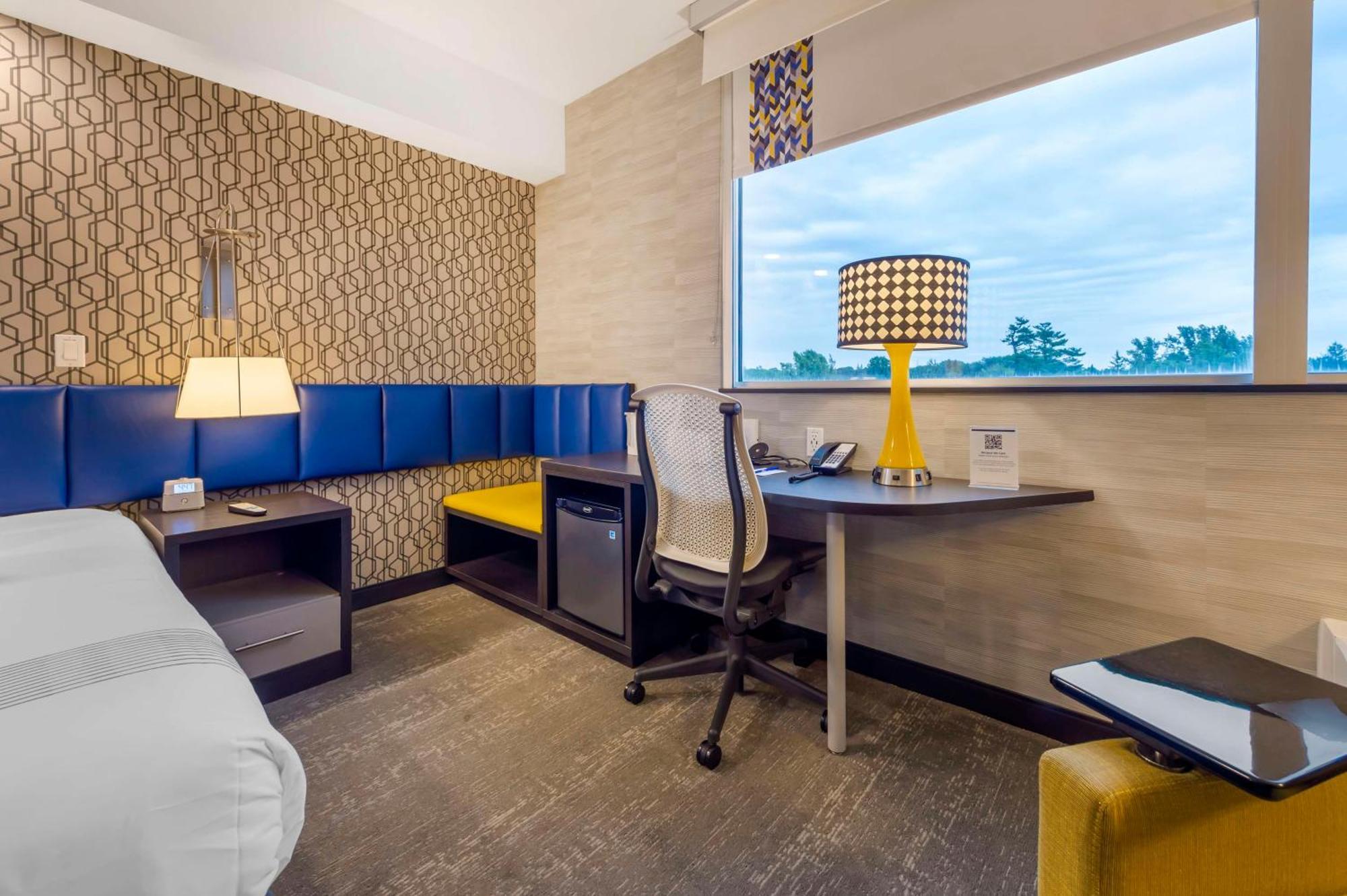 Glo Best Western Kanata Ottawa West Экстерьер фото
