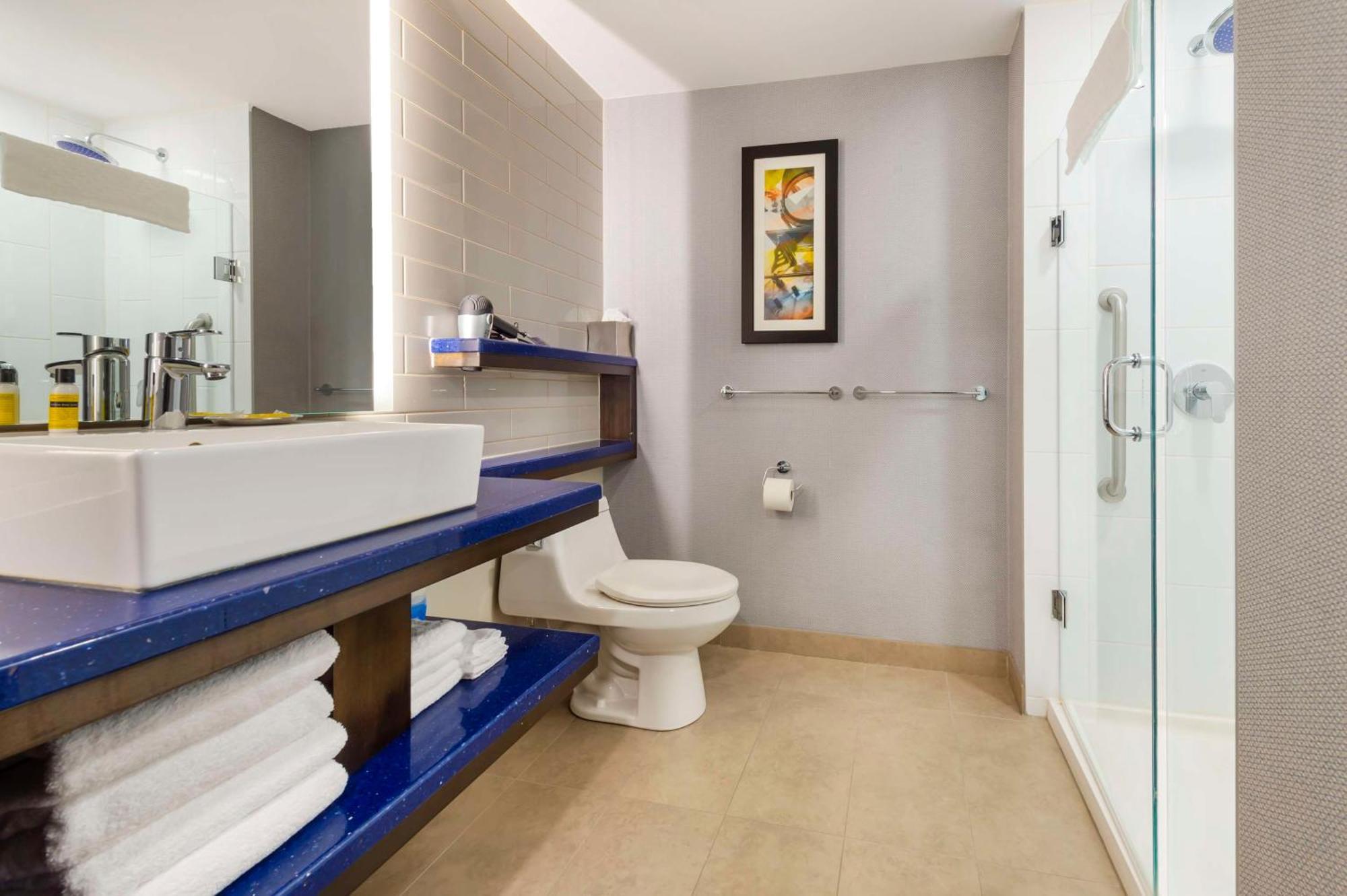 Glo Best Western Kanata Ottawa West Экстерьер фото