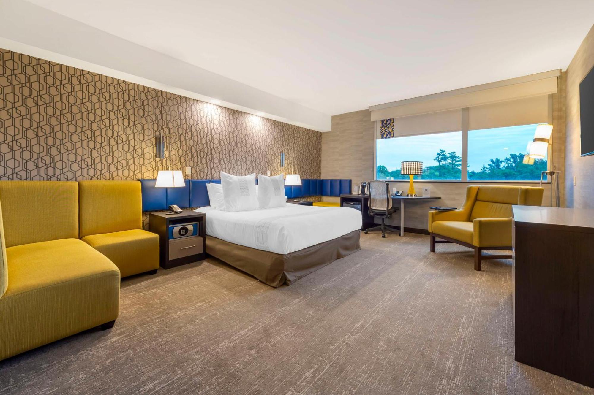 Glo Best Western Kanata Ottawa West Экстерьер фото