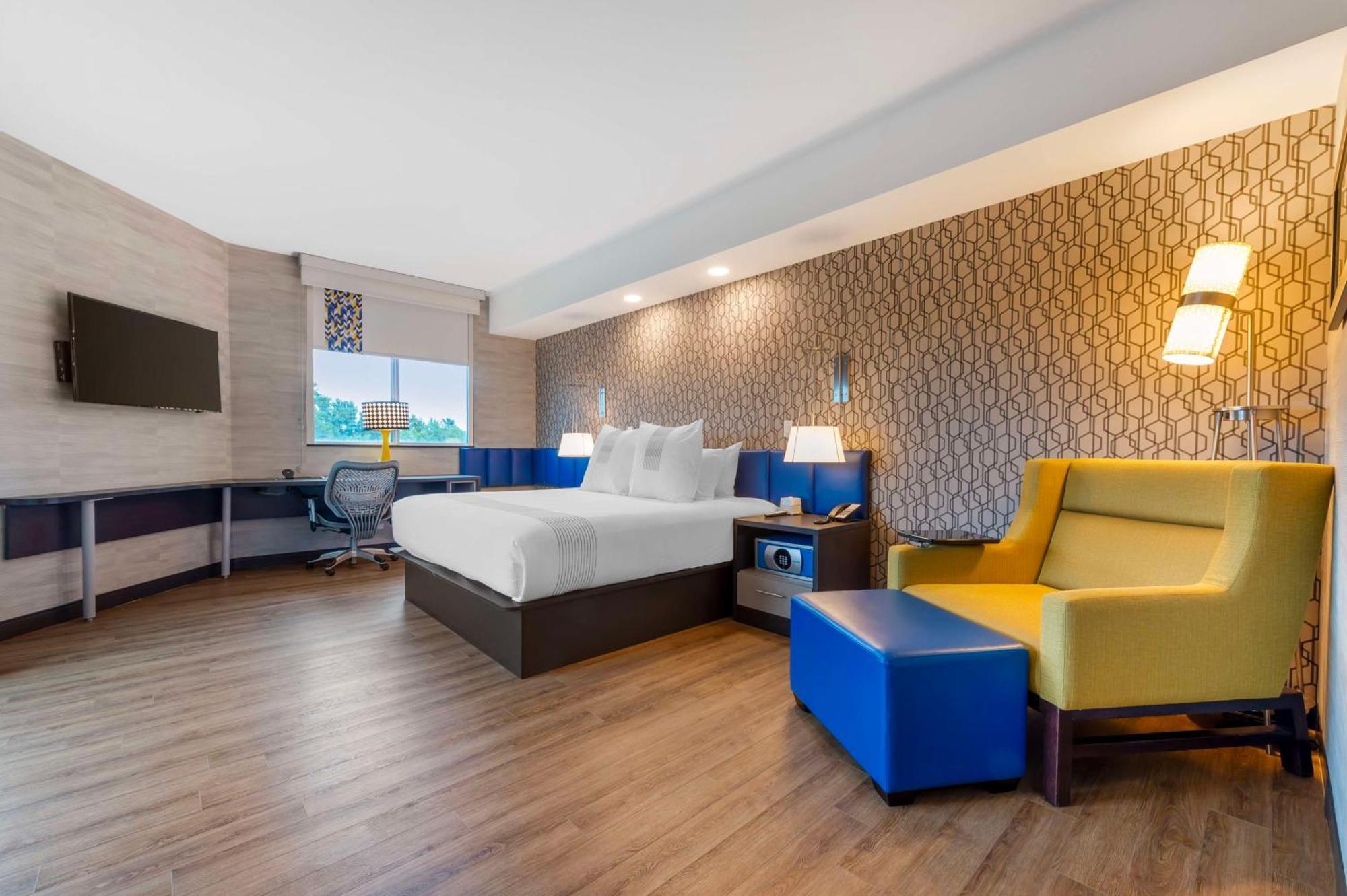 Glo Best Western Kanata Ottawa West Экстерьер фото