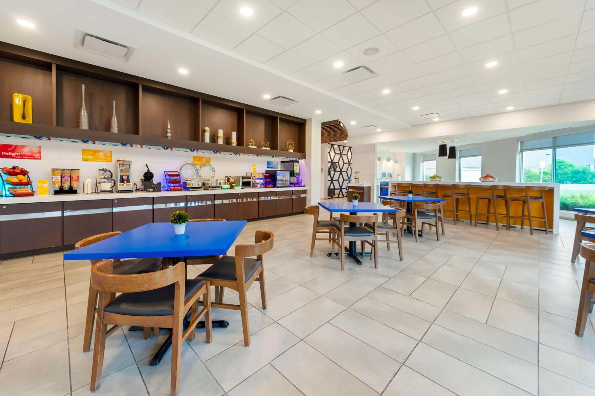 Glo Best Western Kanata Ottawa West Экстерьер фото
