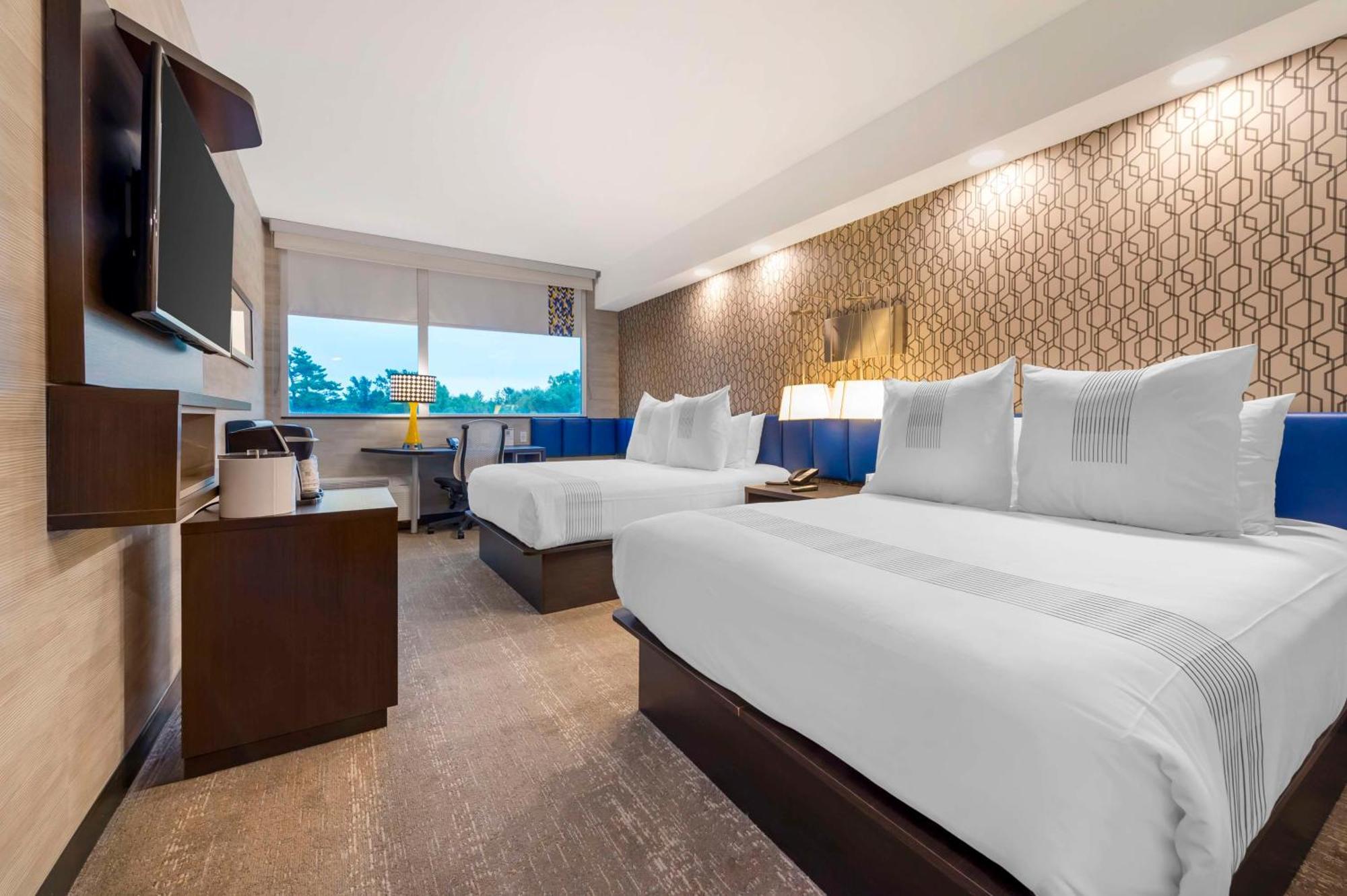 Glo Best Western Kanata Ottawa West Экстерьер фото